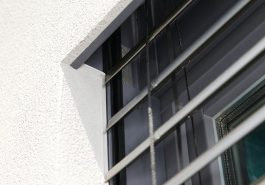 Fenster-System-Außenjalousien FSR mit Schienenführung